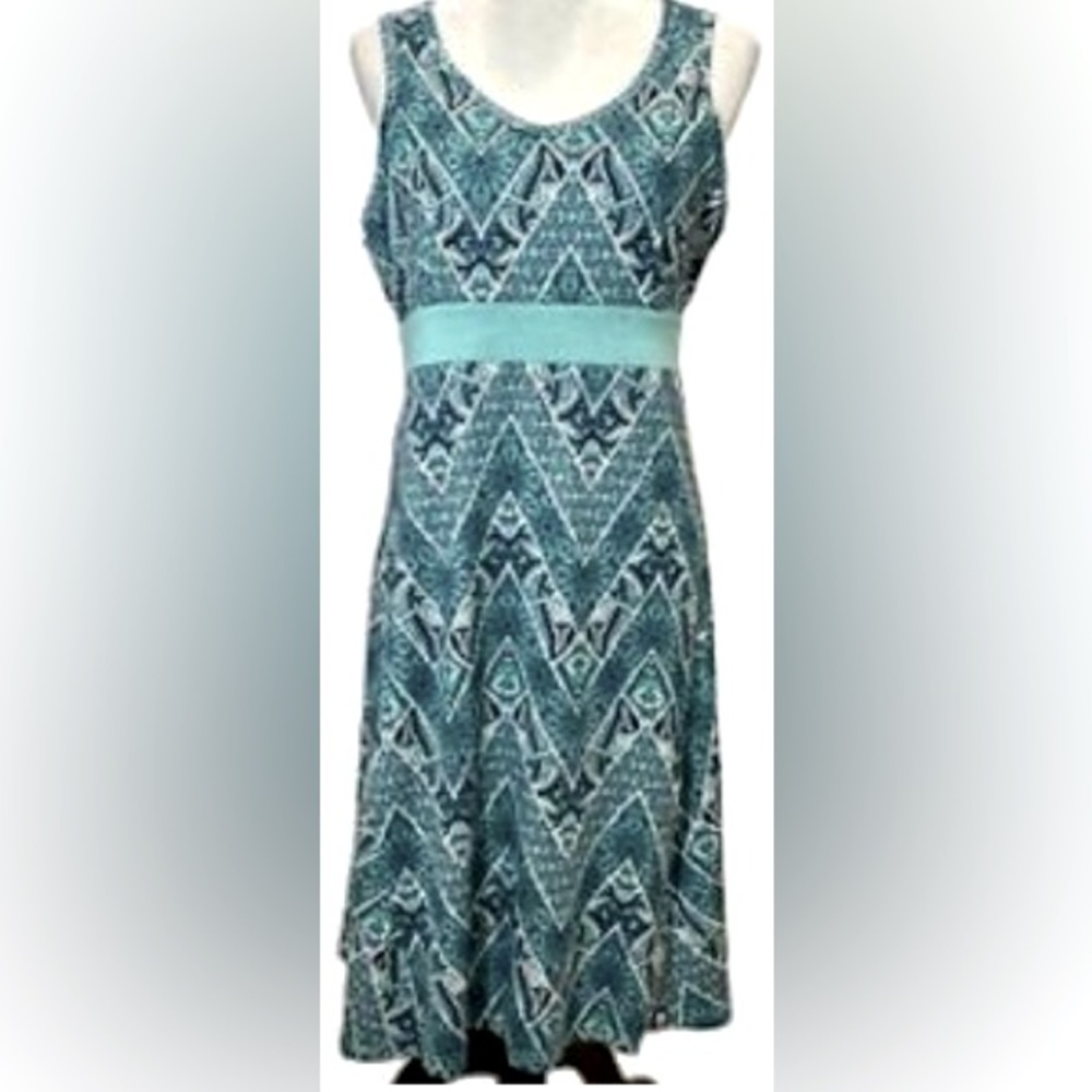 The North Face Flash Dry Sleeveless Teal & Navy Play Dress ZP1